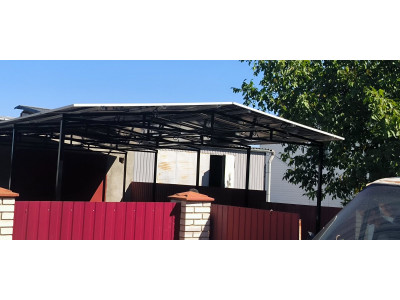 Сонячний навіс для авто: практичне рішення для енергонезалежності від Powerstream